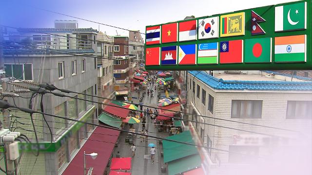 在韩居住外国人口超220万人 中国人超四成
