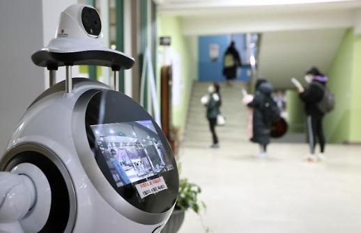 [무역 1조 달러 부활 전사들 ②로봇] 200조 시장 둔 글로벌 경쟁... 대기업 끌고 정부 밀고