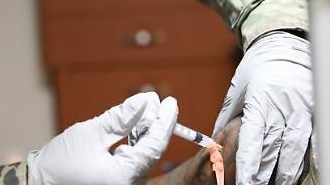 Hàn Quốc quyết định cho phép quân đội, công dân làm việc cho USFK tiêm vắc xin COVID-19