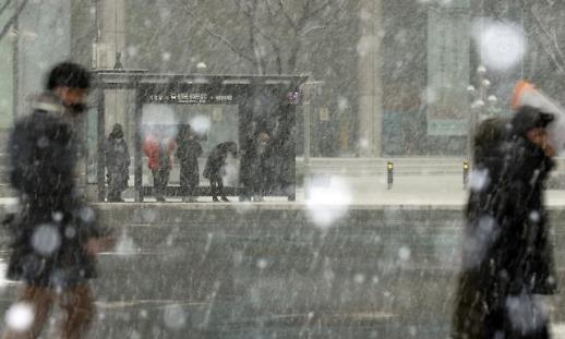 首尔再次迎来降雪天气