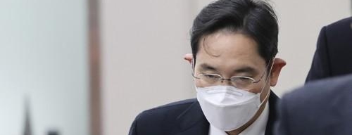 실형 선고 받은 이재용,</br>광복절 특사 가능할까