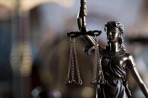 [로펌 줄세우기]①수년째 태평양·광장 2위 경쟁…김앤장 부동 1위