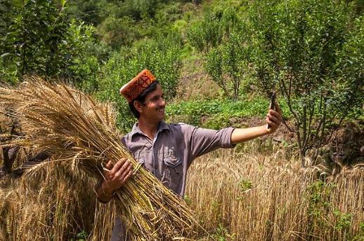 [글로벌 통신 리포트] ② 5G 시대에도 성격차?...저소득 국가 여성 절반, 모바일 이용 못해