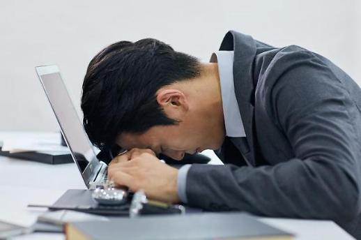 [직장인도 힘들다]① 연봉은 동결, 세금은 꼬박꼬박 곡소리 나오죠