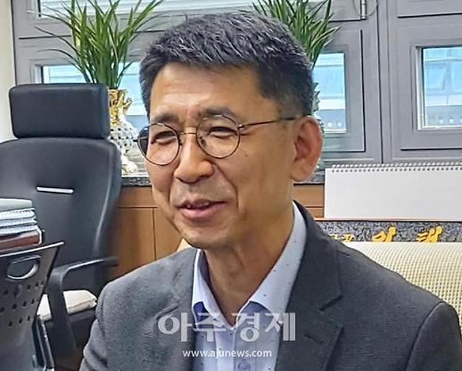 [지방 정책을 듣는다] 이태규 충남도미래산업국장 충남의 지속가능한 미래성장기반 구축 박차”