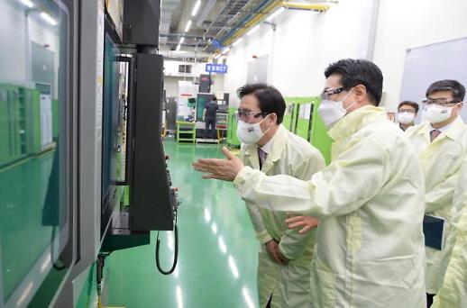 [먹구름 드리운 산업계] 핵심 경쟁력 R&D 투자 증가세도 ‘둔화’