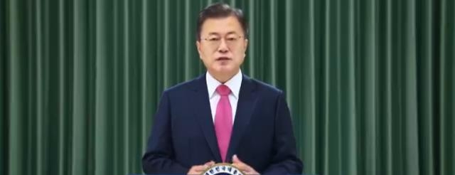 제40회 스승의 날</br>文 아이들에 선생님은 세상의 기준