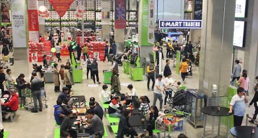 ​[대형마트 더 커진다] 창고형 매장이 효자...추가 출점 속도