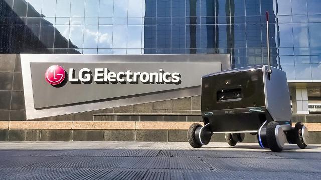 LG Electronics unveils new delivery robot capable of moving indoors and outdoors
