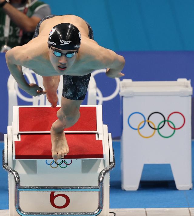 ​[도쿄올림픽 2020] 文, ‘亞수영 새 역사’ 황선우에 “자랑스럽다”