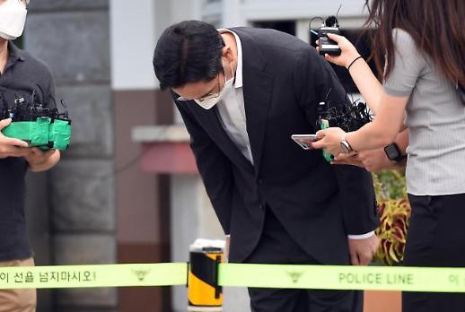 [위클리人] 돌아온 이재용 삼성전자 부회장...우선 순위는 ‘내부 결속’