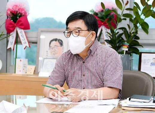 [인터뷰]  신동헌 시장 “속도감 있는 정책추진으로 시민들 만족할 만한 성과 거두겠다”