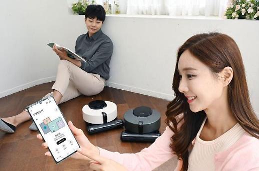 [가전의 진화] ‘터치만 하면 알아서 척척’...로봇청소기는 무한 업그레이드 중
