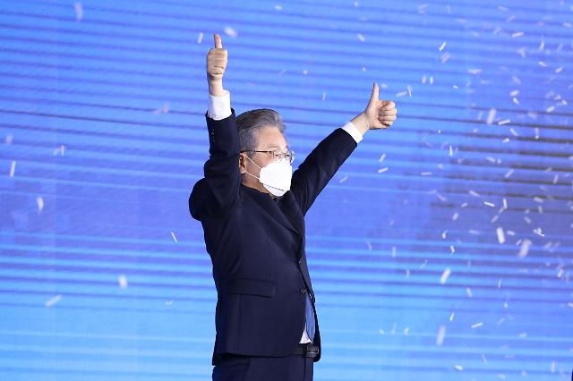 韩京畿道知事李在明当选执政党总统候选人