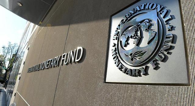 IMF "한국 올해 경제성장률 4.3% 유지…내년 3.3%"