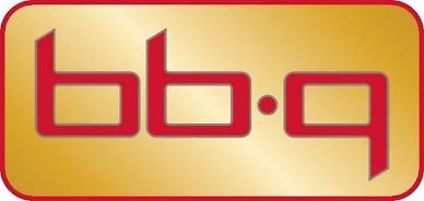 한때 적임자라더니... BBQ vs BHC, 끝나지 않는 치킨 게임