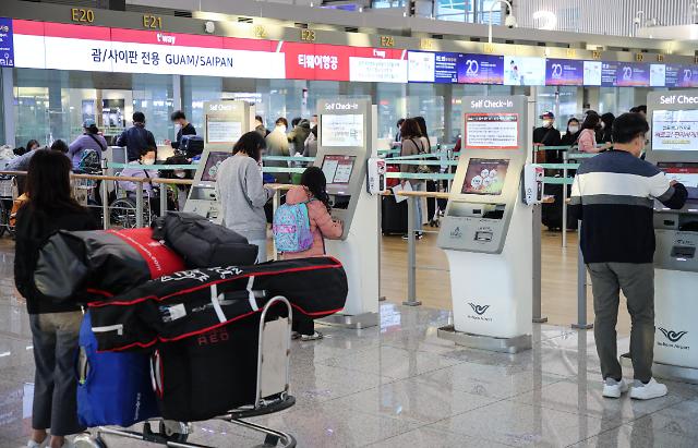 多国重开国门迎游客 各航空公司争相扩大国际航线