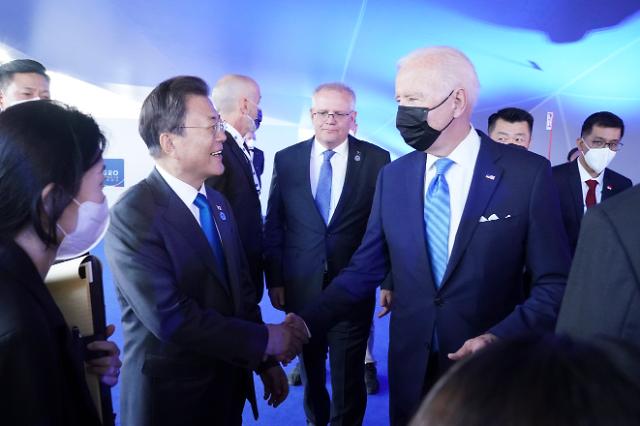 바이든, 첫 민주주의 정상회의에 한국 초청할 듯