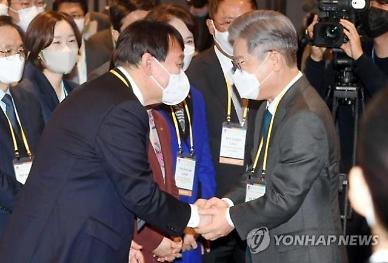  2021년 대한민국 묘서동처 정치판, 쥐같은 고양이는 누구인가