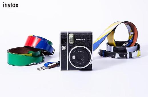 [브랜드 이야기]“추억을 담다”…다시 돌아온 즉석카메라의 원조 ‘인스탁스’