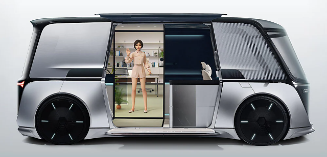 [CES 2022] LGs new Omnipod self-driving concept breaks boundaries between home and car 