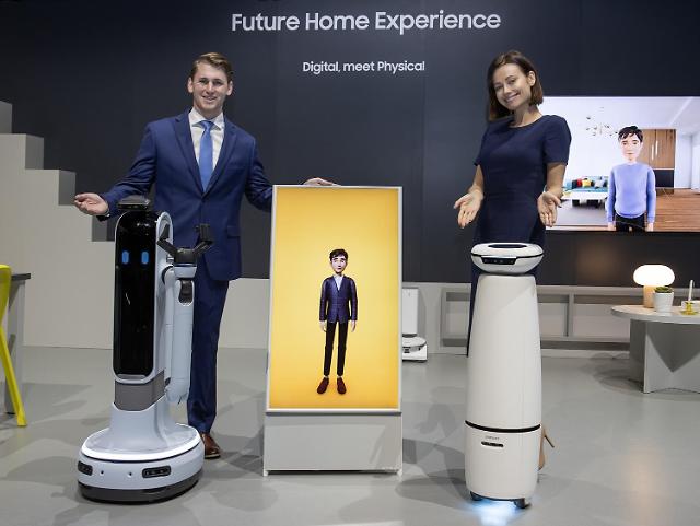 【CES 2022】机器人相伴智慧出行亮相 韩国科技巨头展现未来愿景 