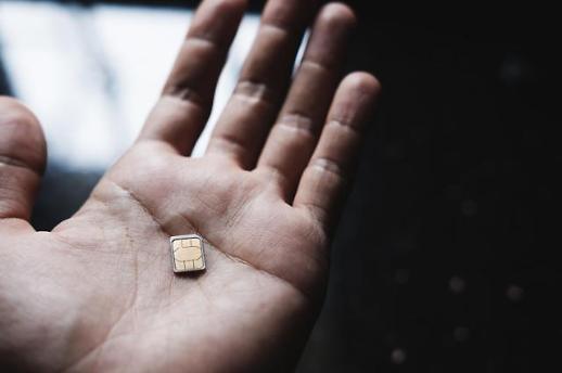 [Tech In Trend] ① 유심 하나만 털어도 모든 정보가 노출, 심스와핑 공격