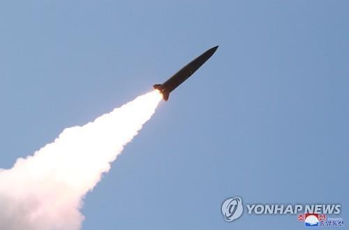 북한, 순항미사일 2발 동해상 발사 정황...합참, 분석 중