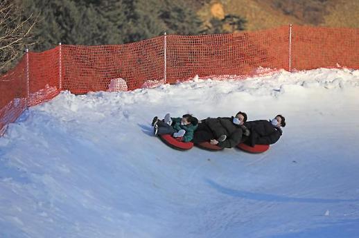 ​[겨울, 이 여행]① 쌩쌩~ 대관령눈꽃마을에서 봅슬레이 썰매 타요 