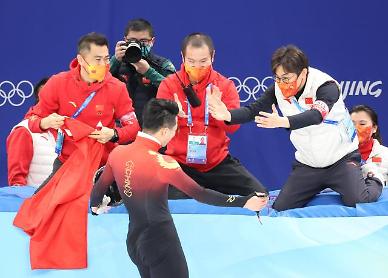 [2022 베이징 동계올림픽] 비디오 판독 결과로 금메달 차지한 중국
