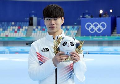 ​[2022 베이징 동계올림픽] 쇼트트랙 응어리 빙속 메달로 날린 김민석