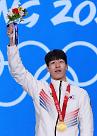 [2022 베이징 동계올림픽 결산] 금 따낸 황대헌, 응원한 RM에 테러…中 누리꾼 횡포