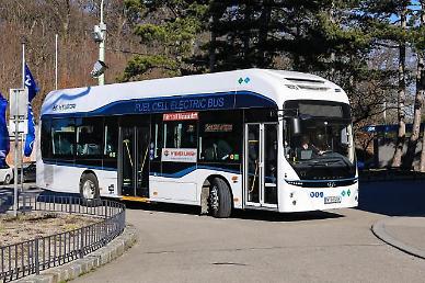 Hyundai Motors fuel cell electric city buses deployed to downtown route in Vienna