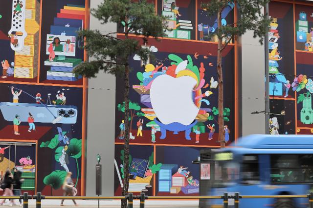 打破韩日垄断？苹果或将长江存储纳入手机芯片供应链