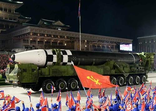 北김정은 25일 열병식 개최 전망...新소형핵탄두 탑재 미사일 공개에 이목