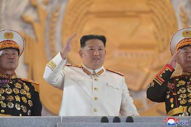 [北 열병식 위협] 김정은, 선제 핵공격 엄포…한반도 긴장 고조
