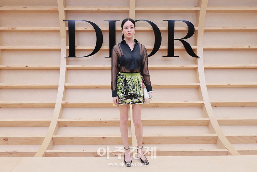 [화보] 디올(Dior) 패션쇼에 참석한 26인의 셀럽들