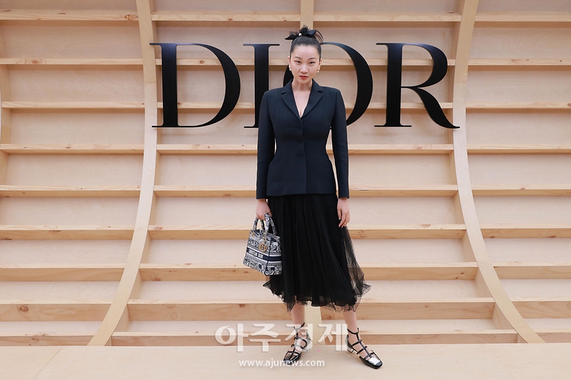 [화보] 디올(Dior) 패션쇼에 참석한 26인의 셀럽들