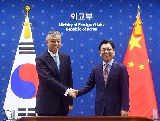 韩中朝核问题首席代表在首尔共商半岛事务