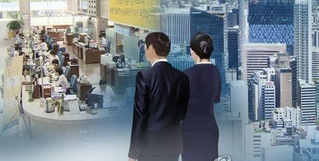 “女性撑起半边天” 韩去年不同规模企业间女员工占比差距加速缩小
