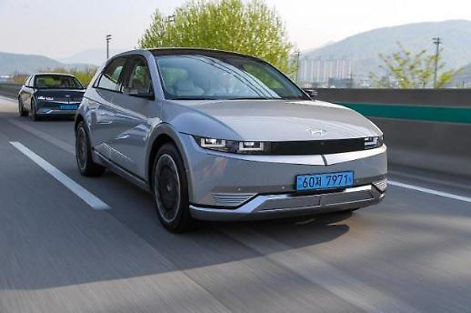 ​현대차 아이오닉 5, 출시 1년 만에 국민차 등극...누적 3만대 판매