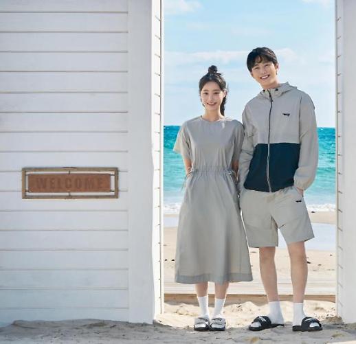 친환경도 힙하게…트렌디한 리사이클링 패션 아이템 인기