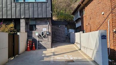 Seoul expands establishment of EV chargers to hidden spots in residential areas  