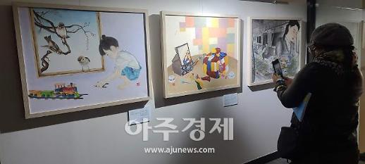 [기수정의 호텔 in] 커지는 미술시장…미술작품에 주목하는 호텔들 