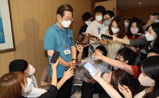 ​李 출마 유력하자 분당 가능성 거론...과거에는 어땠나