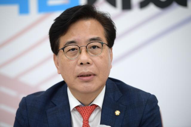 송언석, 본회의 연기에 "불행 중 다행…의장 선출은 불법"
