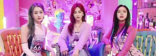 ​활동 무대 넓혀가는 버추얼 휴먼...유튜브·인스타 벗어나 생방송으로 소통