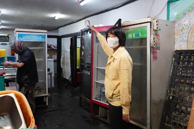 [서울 물폭탄] ​전통시장 점포 1240곳 폭우 피해…중기부, 시장당 최대 1000만원 지원