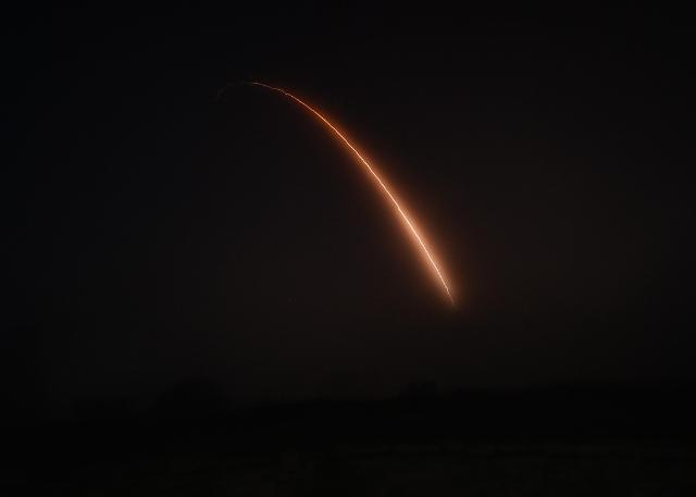 ​美, ICBM 미니트맨 시험 발사 핵 억지력 확신 제공