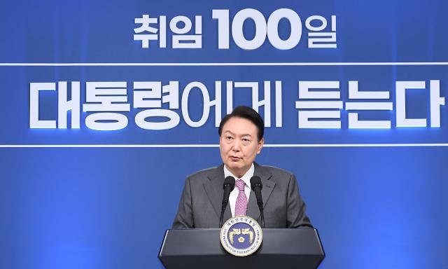 尹 북핵 중단 땐 지원···北, 보란 듯 미사일 발사